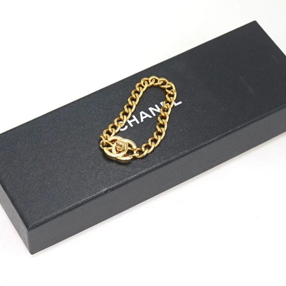 CHANEL CC Logo TurnLock Vintage Bracelet 6.9" Gold Tone 96P Auth w/Box #24055 - Picture 6 of 6